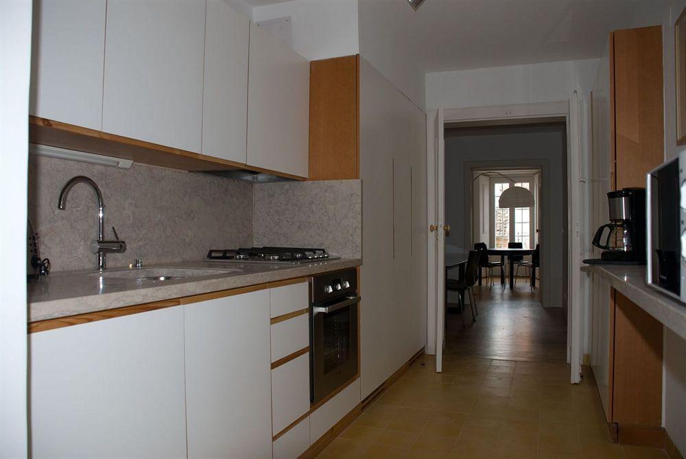 Freedom Serviced Apartments - Cais Do Sodre Lisbon Luaran gambar