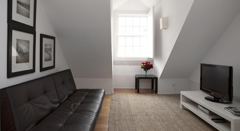 Freedom Serviced Apartments - Cais Do Sodre Lisbon Luaran gambar