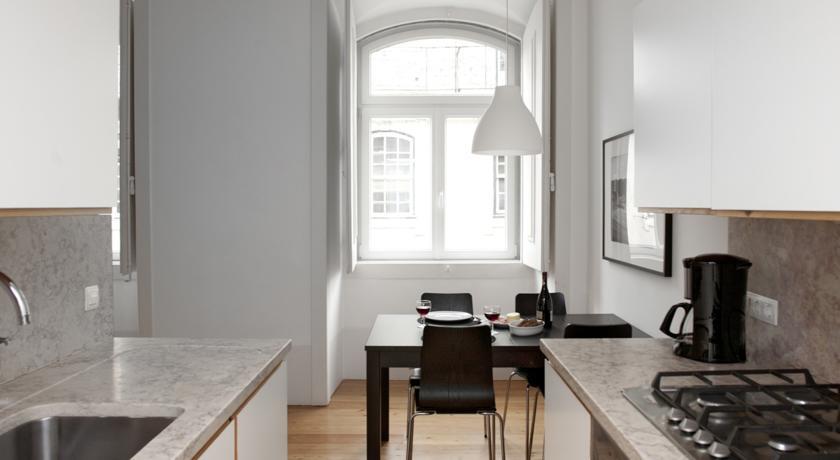Freedom Serviced Apartments - Cais Do Sodre Lisbon Luaran gambar